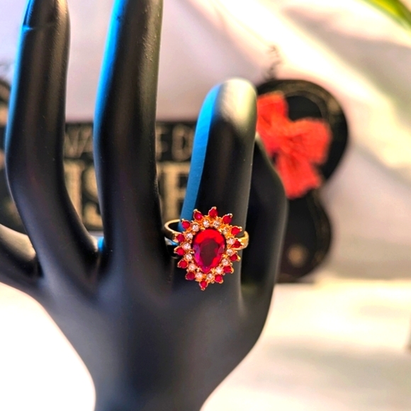 Gold Red Heart Shaped Teardrop Ring Simulated Rubies Diamonds Cocktail Size 9 - Picture 2 of 8